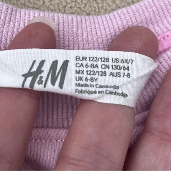 H&M S is For Sister Sweatshirt Size 6-7 - Picture 3 of 6